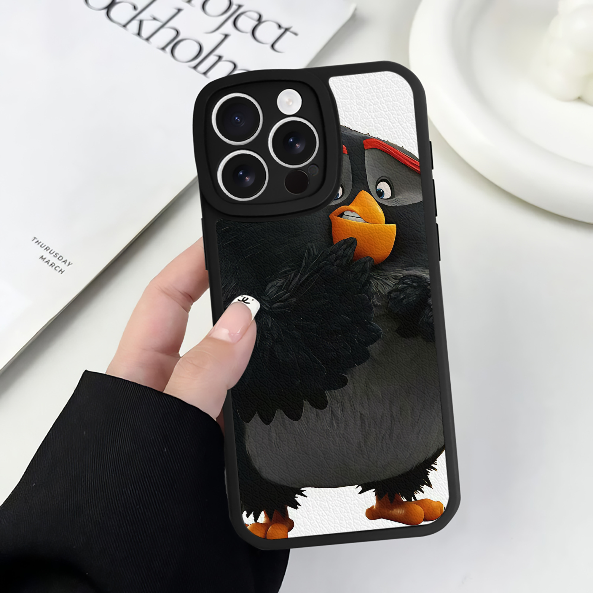 （画像用） Angry Birds アングリーバード 【iPhone 16シリーズ対応】シリコンスマホケース（レザー調） 材質：シリコン